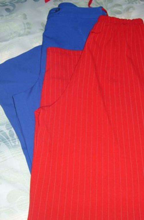 Mix Lot of Ladies Trousers - Size 32-34