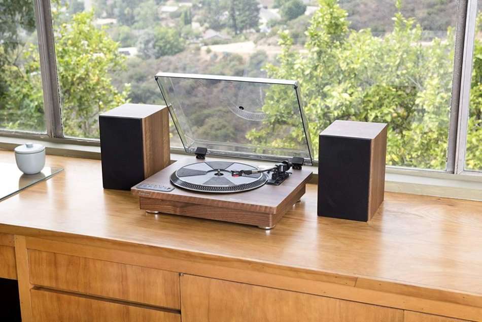 Toshiba Vinyl Record Player Turntable with Shelf Speakers ***BLUETOOTH & USB***