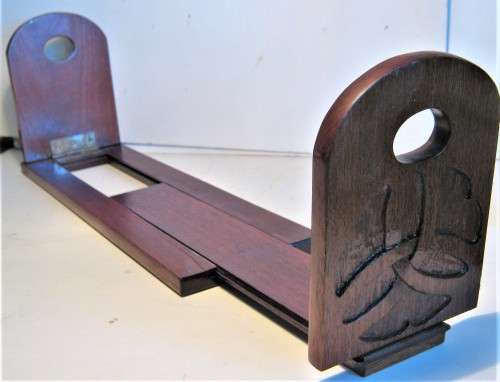 EARLY 1900s ART NOUVEAU ADJUSTABLE BOOKEND IN GOOD CONDITION - EXTENDS FROM 385 mm to 700 mm