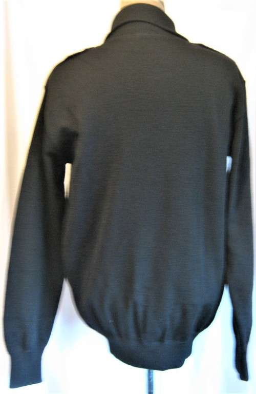 S.A. NAVY SUBMARINER TURTLE NECK PURE WOOL JERSEY WITH EPAULETTES SIZE 112 (XL) IN UNUSED CONDITION