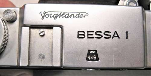 VOIGTLANDER BESSA 1 CAMERA CIRCA 1950 WITH VASKAR 1:4.5 / 105 LENS, LEATHER CASE NEEDS REPAIR
