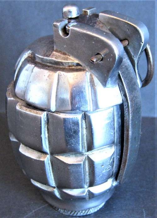 WW2 MK1 HAND GRENADE DATED 1941 - HAS BEEN CHROMED AND SPLIT TO MAKE AN ASHTRAY ? VERY GOOD COND