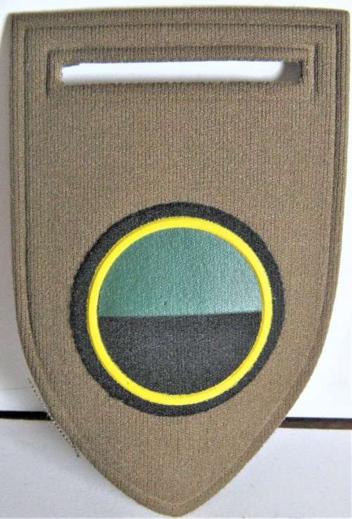 OLD SADF INFANTRY CHARLIE COMPANY TUPPERWARE FLASH WITH PIN IN UNUSED CONDITION