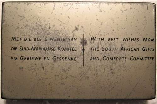 1943 WW II KERSFEES - CHRISTMAS CIGARETTE TIN FROM THE S.A. GIFTS AND COMFORTS COMMITTEE