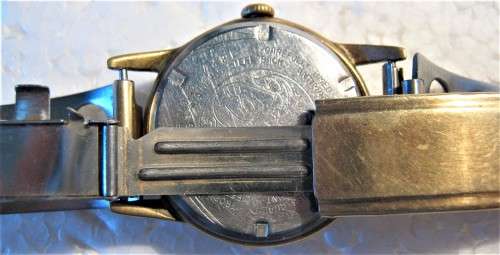 VINTAGE RALMOR ANTICHOC MENS WATCH WITH ROLLED GOLD STRAP - NOT WORKING AND BACK IS LOOSE