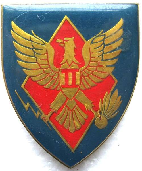 OLD S.A.D.F. 2 LOCATING REGIMENT LH FLASH WITH 3 PINS IN GOOD CONDITION