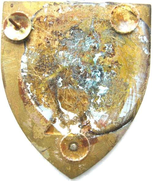 BETHLEHEM COMMANDO FLASH WITH ONE REPLACED PIN OTHERWISE IN GOOD CONDITION