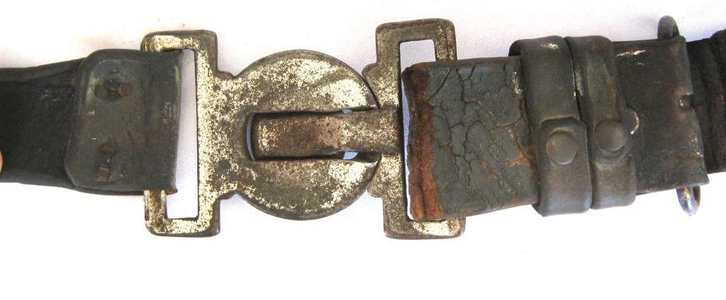 UNIVERSAL TYPE KINGS CROWN POST 1902 LEATHER, CHROMED, MILITARY BELT 100 CM IN USED CONDITION