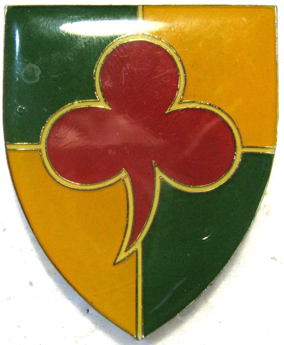 GROUP 14 HQ FLASH WITH PINS IN GOOD CONDITION