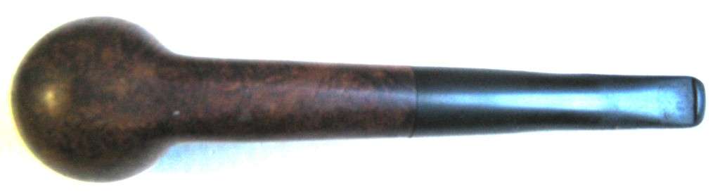 SELECTED IMPORTED BRIAR PIPE IN GOOD CONDITION 15, CM LONG, BOWL 4.5 CM HIGH, CHAMBER 2 CM WIDE