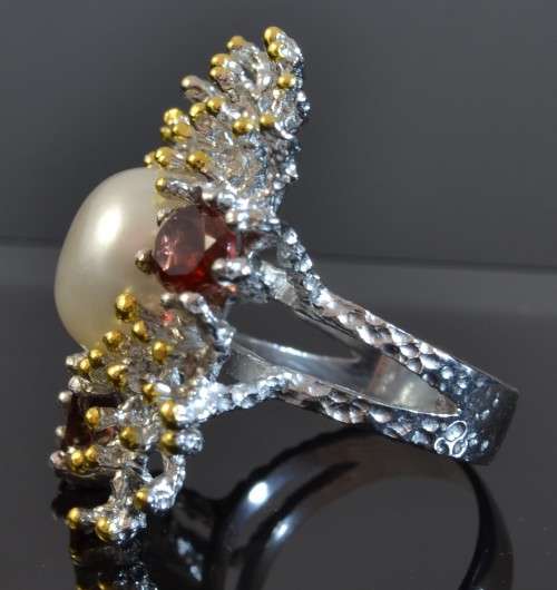 EXQUISITE GENUINE GARNET  & FRESHWATER PEARL 925 SILVER RING SIZE 7