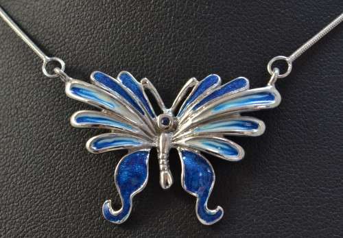 GENUINE BLUE SAPPHIRE 925 STERLING SILVER ENAMEL BUTTERFLY NECKLACE
