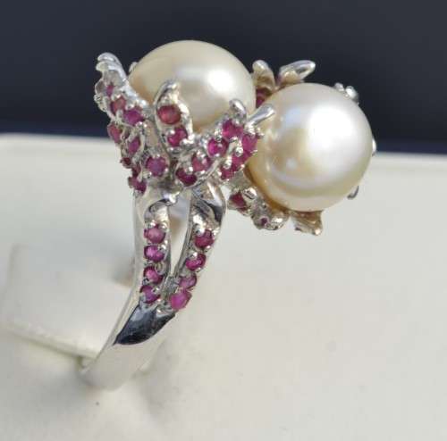 UNUSUAL REAL RED  RUBY AND CREAMY WHITE  PEARL 925 SILVER RING SIZE 8.5