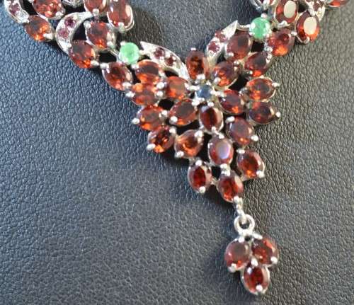 STUNNING GENUINE MOZAMBIQUE GARNET, RHODOLITE GARNET EMERALD 925 SILVER NECKLACE