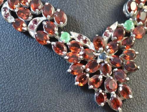 STUNNING GENUINE MOZAMBIQUE GARNET, RHODOLITE GARNET EMERALD 925 SILVER NECKLACE