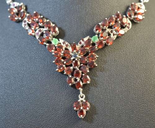 STUNNING GENUINE MOZAMBIQUE GARNET, RHODOLITE GARNET EMERALD 925 SILVER NECKLACE