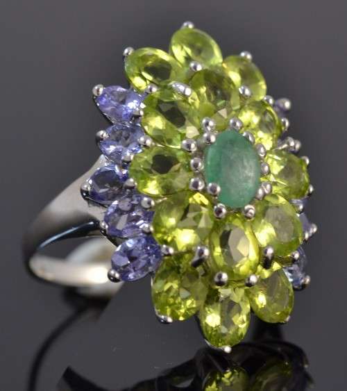 GENUINE PERIDOT EMERALD & TANZANITE 925 SILVER RING SIZE 8