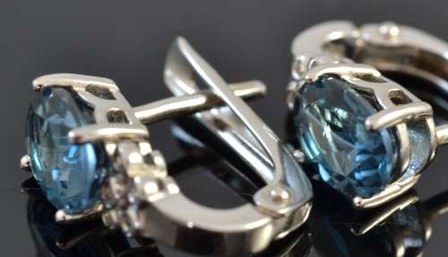 *SET*  GENUINE LONDON BLUE TOPAZ 925 SILVER RING WITH MATCHING EARRINGS