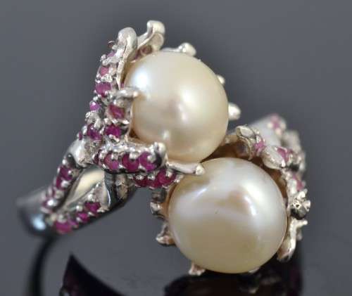 UNUSUAL REAL RED  RUBY AND CREAMY WHITE  PEARL 925 SILVER RING SIZE 8.5
