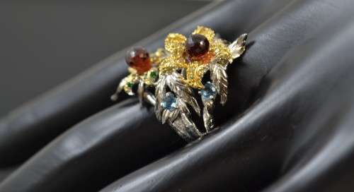 EXQUISITE DESIGN NATURAL BRIOLETTE CUT GARNET AND LONDON BLUE TOPAZ & CZ 925 SILVER RINGS SIZE 7.5