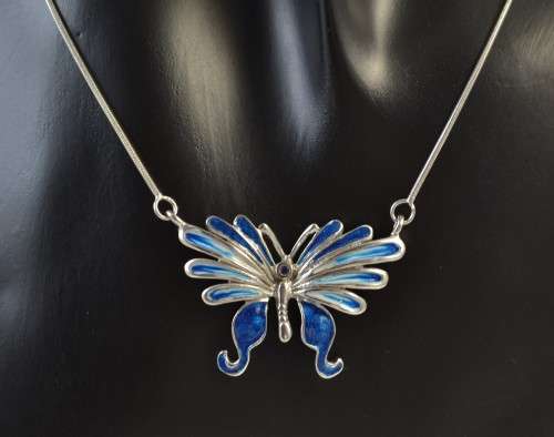 GENUINE BLUE SAPPHIRE 925 STERLING SILVER ENAMEL BUTTERFLY NECKLACE