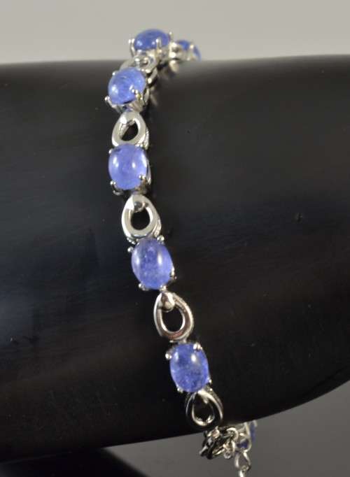 GENUINE TANZANITE CABOCHON 925 SILVER BRACELET