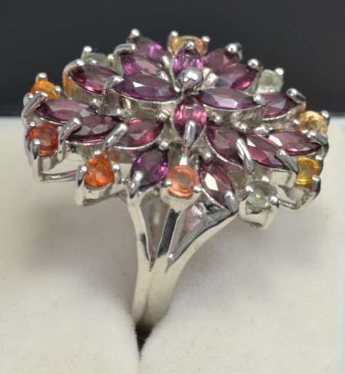 DELIGHTFUL GENUINE RHODOLITE GARNET AND FANCY SAPPHIRE 925 SILVER RING SIZE 7