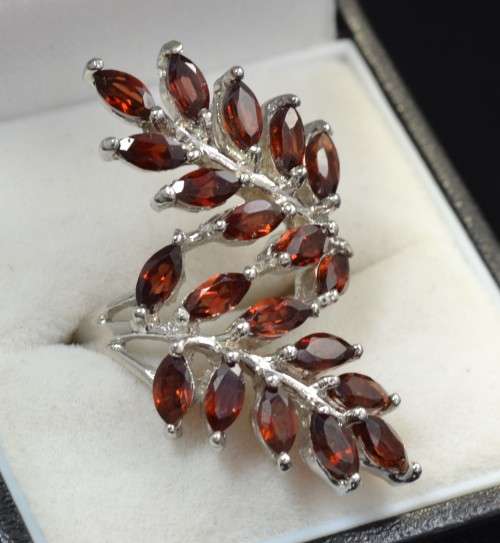 GENUINE DARK ORANGE/RED AAA GARNET 925 SILVER RING SIZE 7