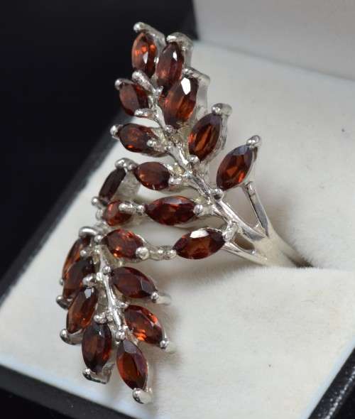 GENUINE DARK ORANGE/RED AAA GARNET 925 SILVER RING SIZE 7