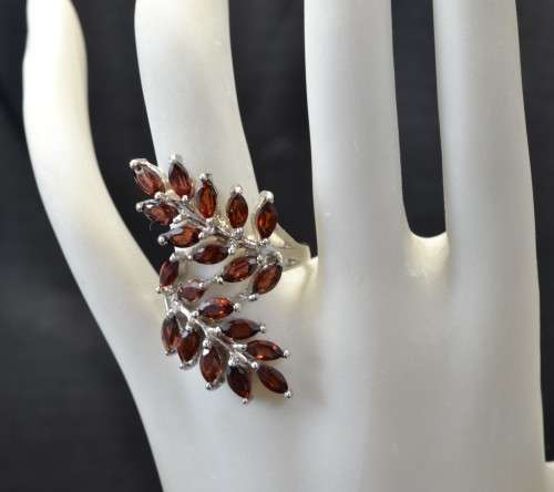 GENUINE DARK ORANGE/RED AAA GARNET 925 SILVER RING SIZE 7