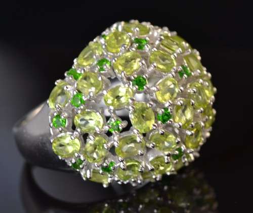LARGE DOME SHAPE GENUINE PERIDOT &CHROME DIOPSIDE 925 SILVER RING SIZE 8