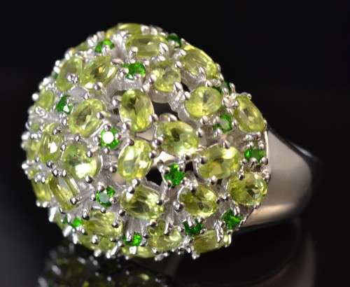 LARGE DOME SHAPE GENUINE PERIDOT &CHROME DIOPSIDE 925 SILVER RING SIZE 8