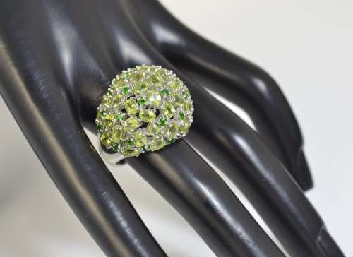 LARGE DOME SHAPE GENUINE PERIDOT &CHROME DIOPSIDE 925 SILVER RING SIZE 8
