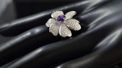 STUNNING! GENUINE AMETHYST & CZ 925 SILVER FLOWER RING SIZE 6