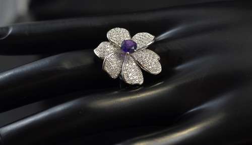 STUNNING! GENUINE AMETHYST & CZ 925 SILVER FLOWER RING SIZE 6