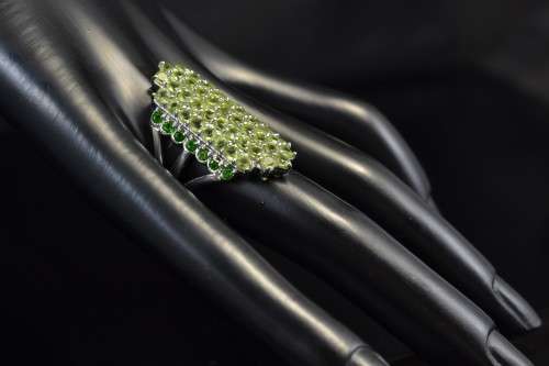 LARGE GENUINE PERIDOT & CHROME DIOPSIDE 925 SILVER RING SIZE 8