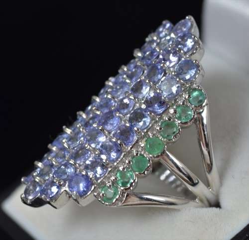 GENUINE TANZANITE & EMERALD 925 SILVER RING SIZE 8
