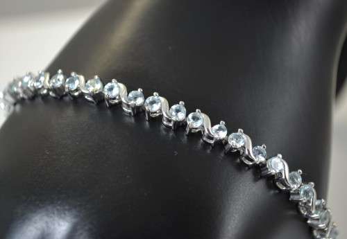 GENUINE SKY BLUE TOPAZ 925 SILVER BRACELET