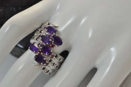 UNUSUAL DESIGN GENUINE INTENSE PURPLE AMETHYST, SAPPHIRE AND RHODOLITE GARNET SIZE 7