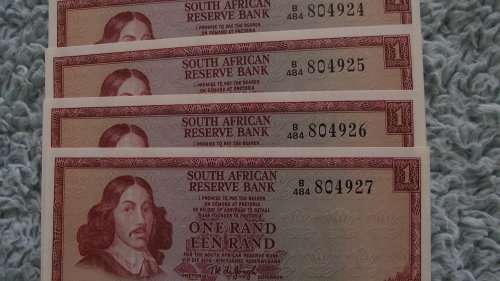 SOUTH AFRICA : T W DE JONGH : 3 RD ISSUE : 1975 : 4 X R1 IN SERIES