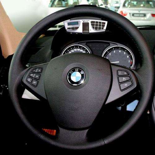 HANDS FREE S/WHEEL BLUETOOTH CAR KIT MP3 FM TRANSMITTER DETACHABLE EARPIECE "Brand New "