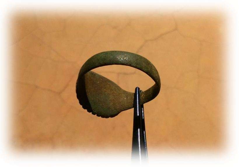 GENUINE LATE ROMAN EMPIRE / BYZANTINE PERIOD BRONZE RING