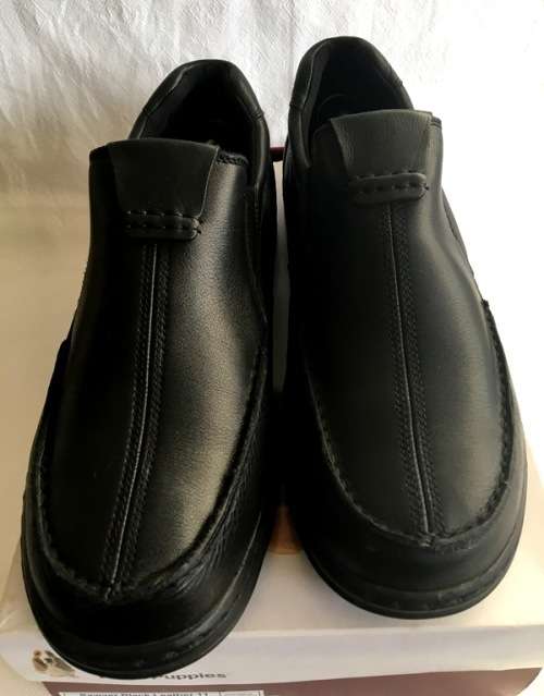 Hush Puppies Leather Shoes  - Size 11