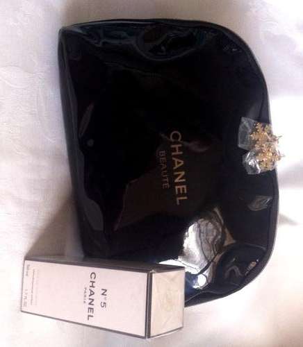 Chanel no 5 Eau de Toilette with Chanel Make up Bg