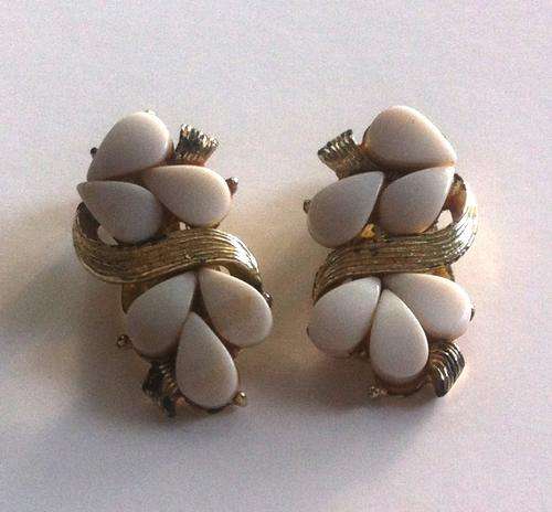 Vintage White Clip on Earrings