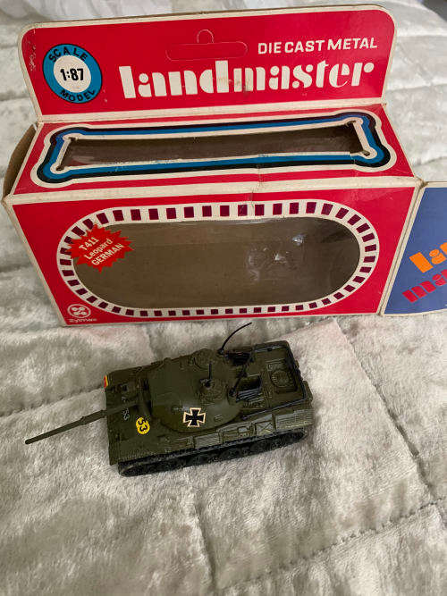 Landmaster tank T411 Leopard German