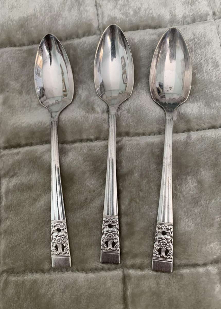 Dessert spoons