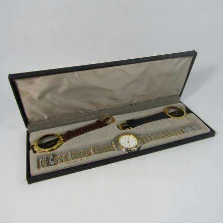 Men`s Watch with Interchangeable Straps