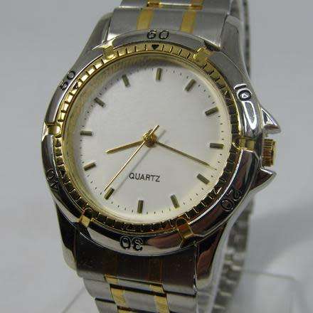 Men`s Watch with Interchangeable Straps