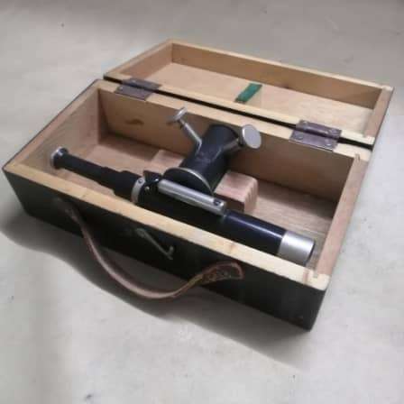 ANTIQUE AND HIGHLY COLLECTABLE VINTAGE LAND SURVEYOR SCOPE WITH ORIGINAL BOX